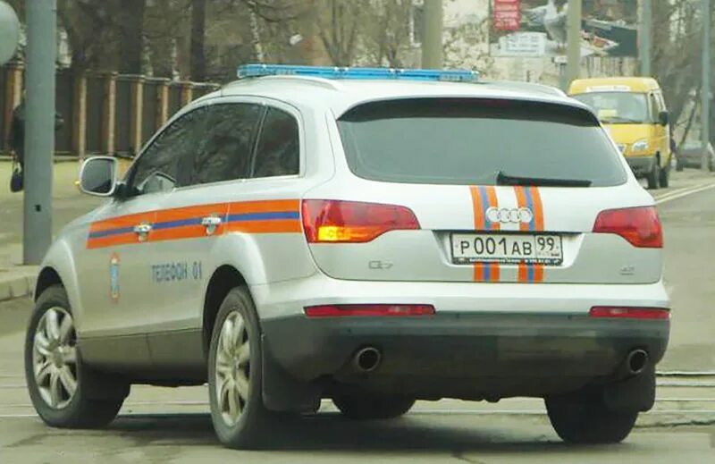 555 мчс. 555 мчс. Мчс авто. 555 мчс. Порше кайен полиция.
