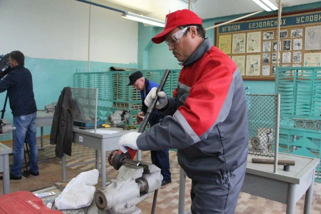 уфа промышленность. янбердин уфагидромаш. эко пышка уфа. завод стеклонит уфа. аркада ишимбай швейная фабрика.