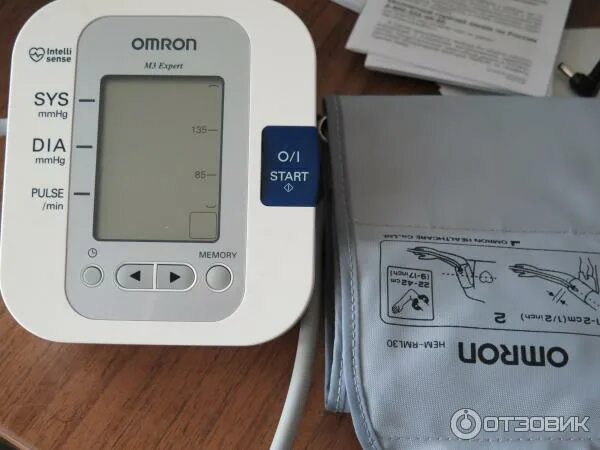 Омрон показывает е. Омрон показывает е. Омрон показывает е. Тонометр омрон что такое е2. Тонометр е2 ошибка омрон тонометр.