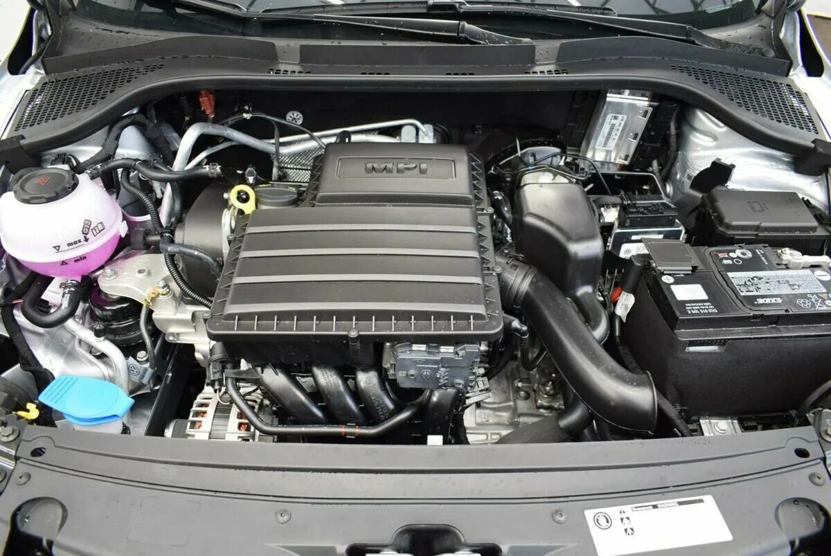 Новые двигатели октавии. Мотор Шкода Рапид 1.6. Двигатель MPI 1.6 Шкода Рапид. Двигатель Рапид 1.6 90. 1.6 MPI мотор Octavia.