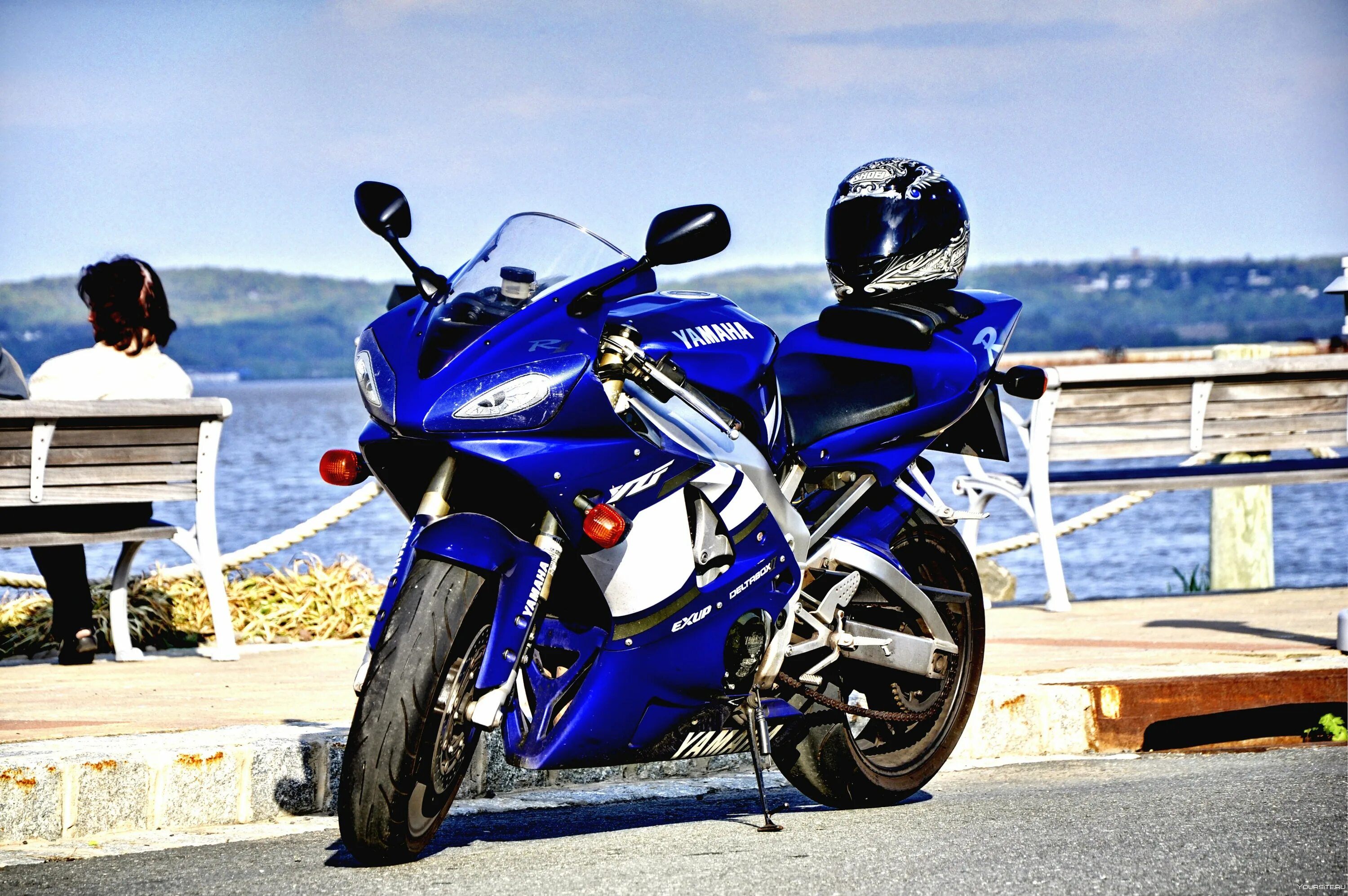 Motorbike Yamaha r1. Мотоцикл Ямаха синий. Yamaha r1 Night. Включи байки синие