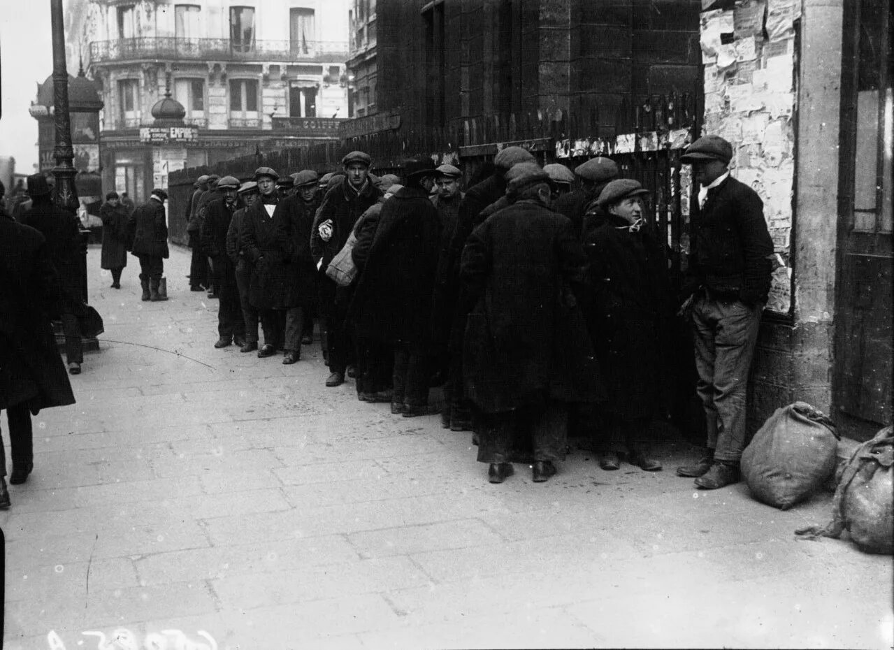 Кризис во Франции 1929-1933. Экономический кризис во Франции 1930. Франция 1933. Кризис в Италии 1929-1933.