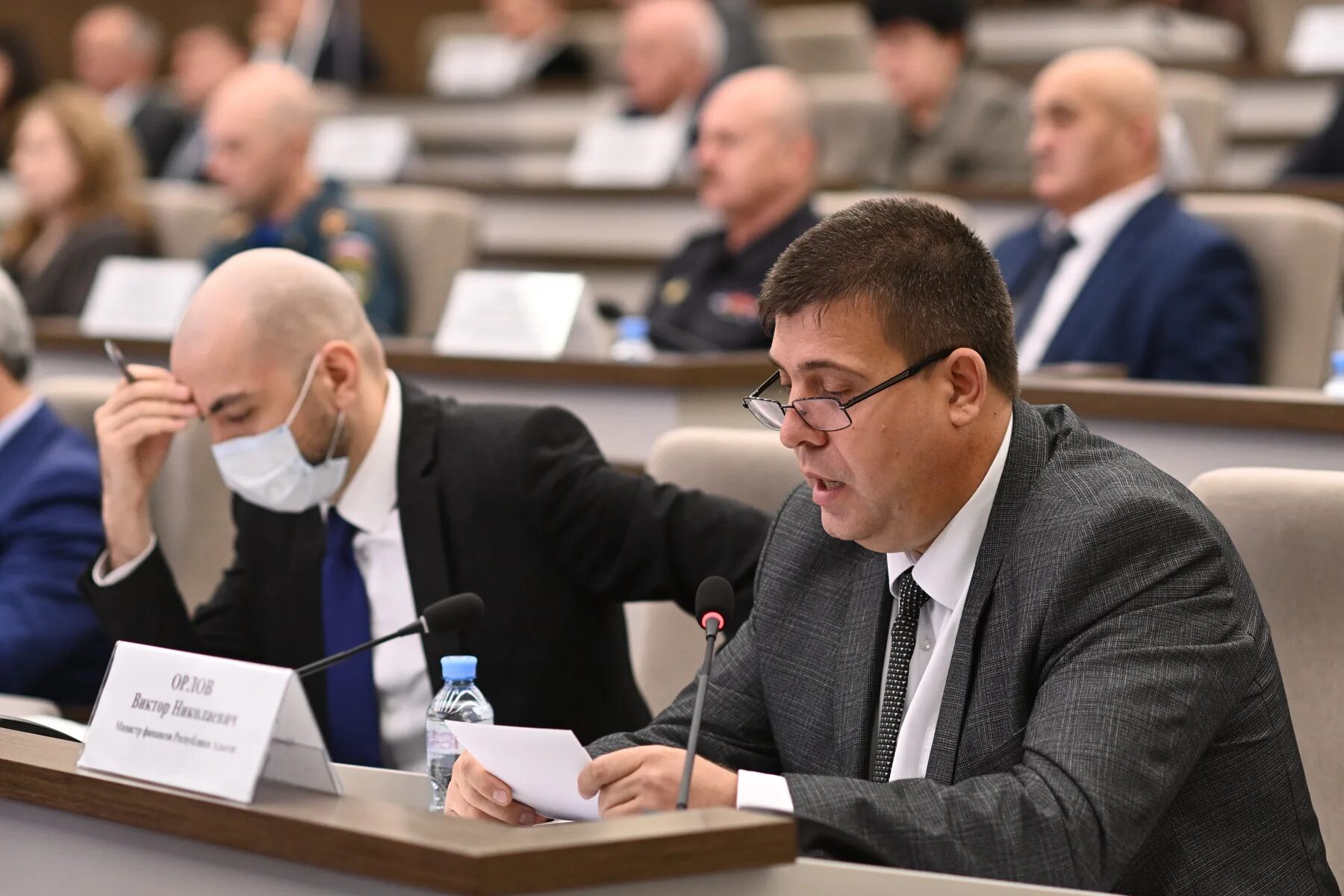 отчете о финансовых результатах доходы от продаж. лидер рынка. литвинов дизайнер сириус. с. политика.