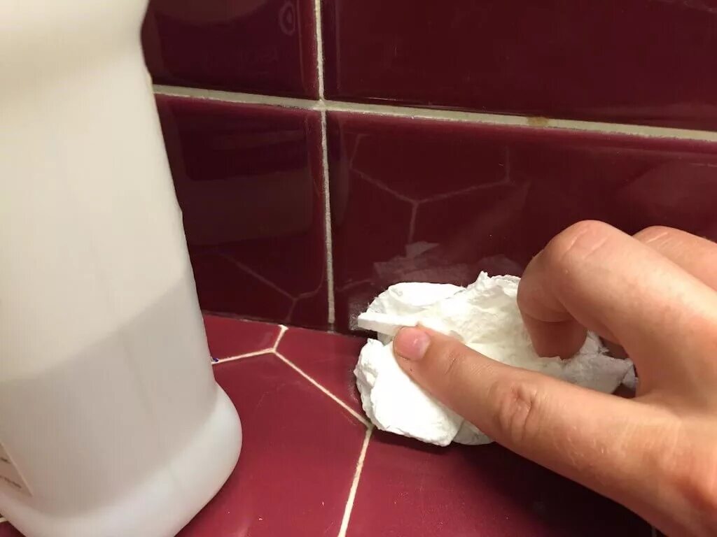 Отбелить кафельную плитку