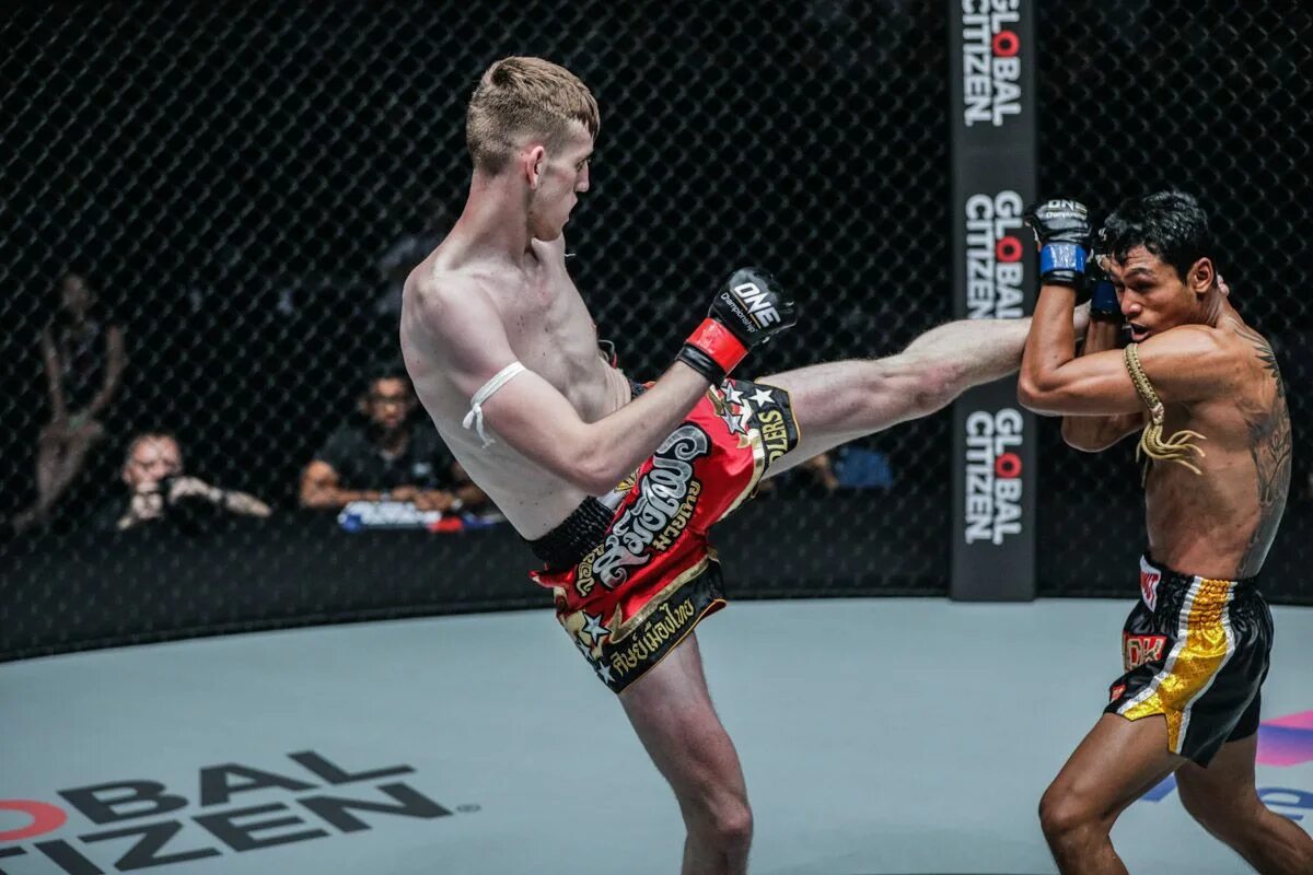 Джордж манн после травмы. Джордж манн боец. Джордж манн боец. One championship petrosyan. Джордж манн боец.