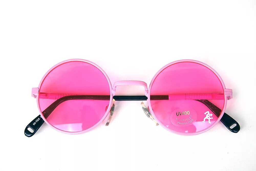 Что значат розовые очки. Розовые очки. Розовые солнцезащитные очки. Розовое очко. Розовые круглые очки.