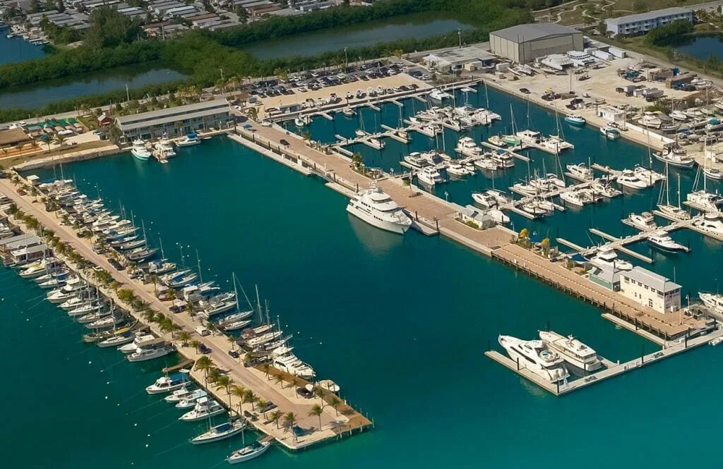 Sandyport Marina Village. Dream Island Marina. Stock Island. Marina islands