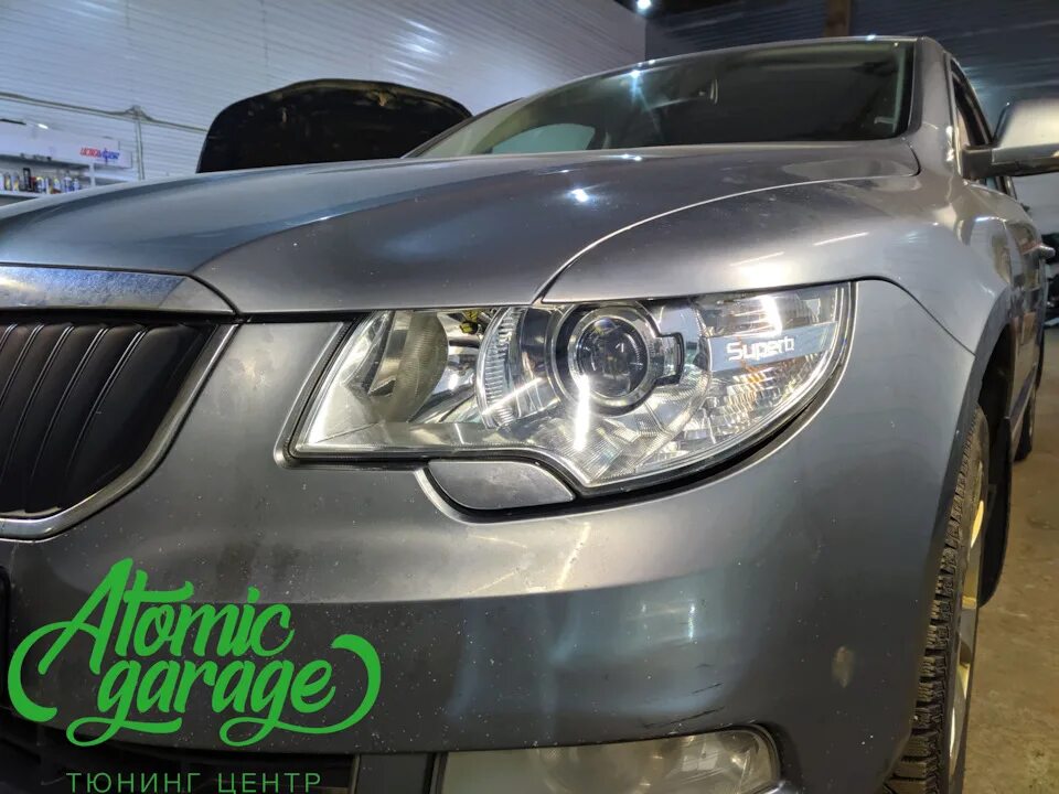 Как снять фару суперб Замена ксеноновых ламп Шкода Суперб (Skoda Superb) Установка КсенонШоп в Санкт