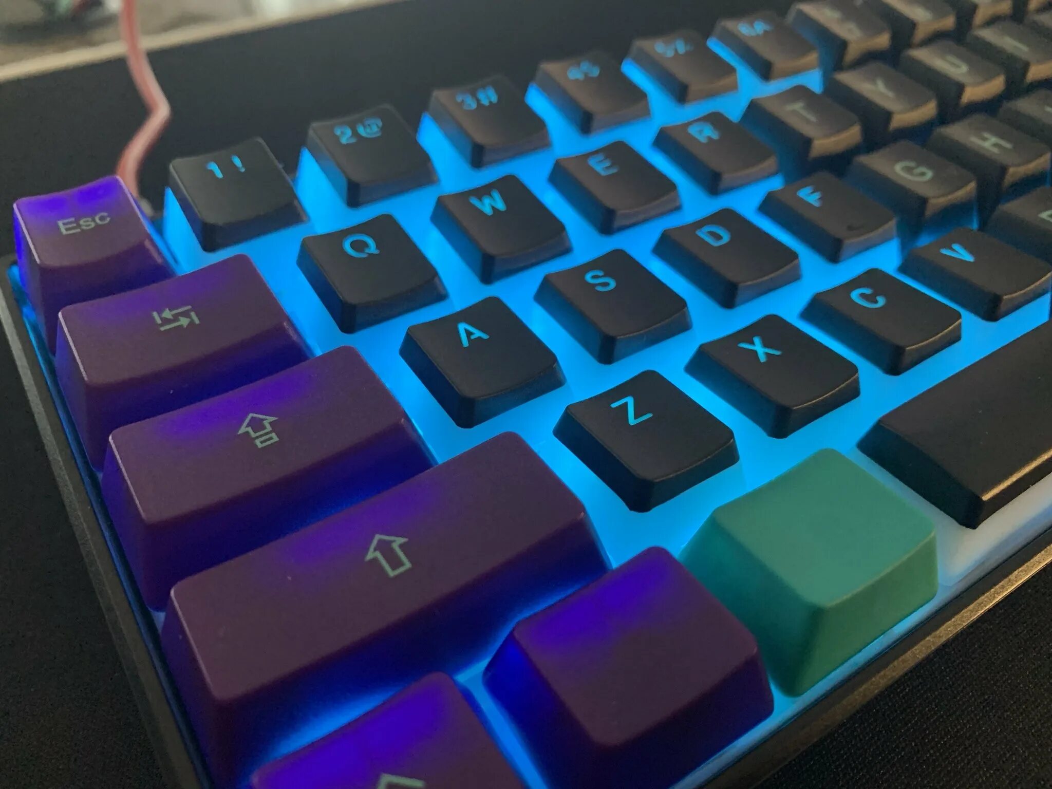 Anne Pro 2 keycaps. Anne Pro 2 Custom. Кастом Anne Pro 2. Varmilo keycaps. Кейкапы с русской раскладкой