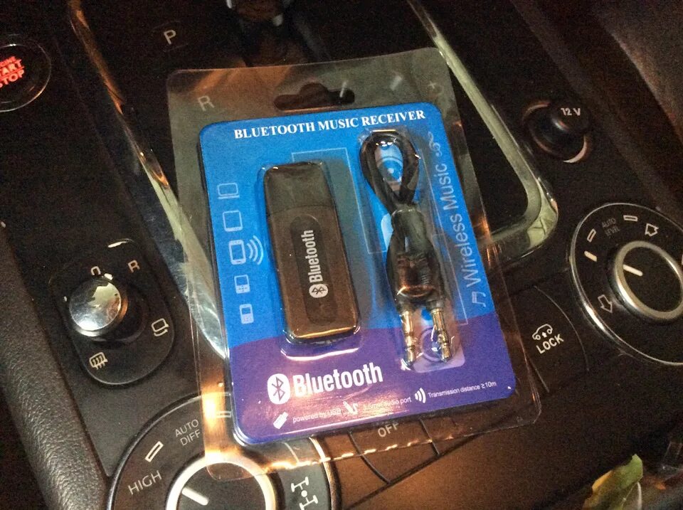 Bluetooth volkswagen. Туарег Delta Bluetooth. Шнурок аукс для Delta Туарег 2008. Блютуз через аукс. Блютуз магнитола.