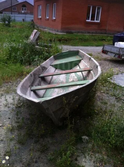 Лодка малютка 2 размеры. Лодки весельные бу на авито. Лодка спэв мираж 320. Гребная лодка голавль стеклопластиковая. Складная лодка малютка 2.