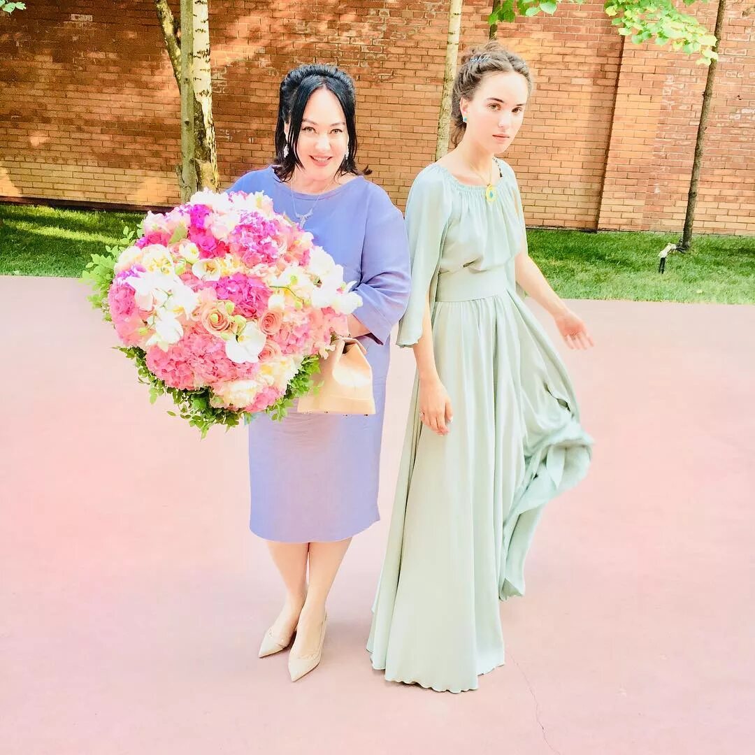 где сейчас дочь гузеевой. ольга бухарова дочь ларисы гузеевой. лариса гузеева. ольга бухарова, георгий толордава. ольга игоревна бухарова.