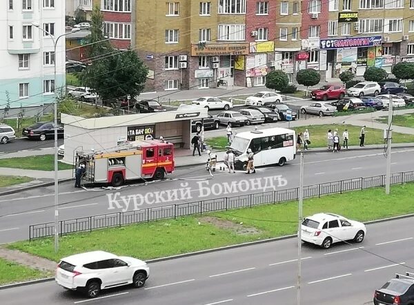 Родники транспорт. Остановка монолит Курск на Клыкова. Проспект Клыкова Курск 50. Остановка проспект Клыкова Курск. Вячеслава Клыкова 16 Курск.