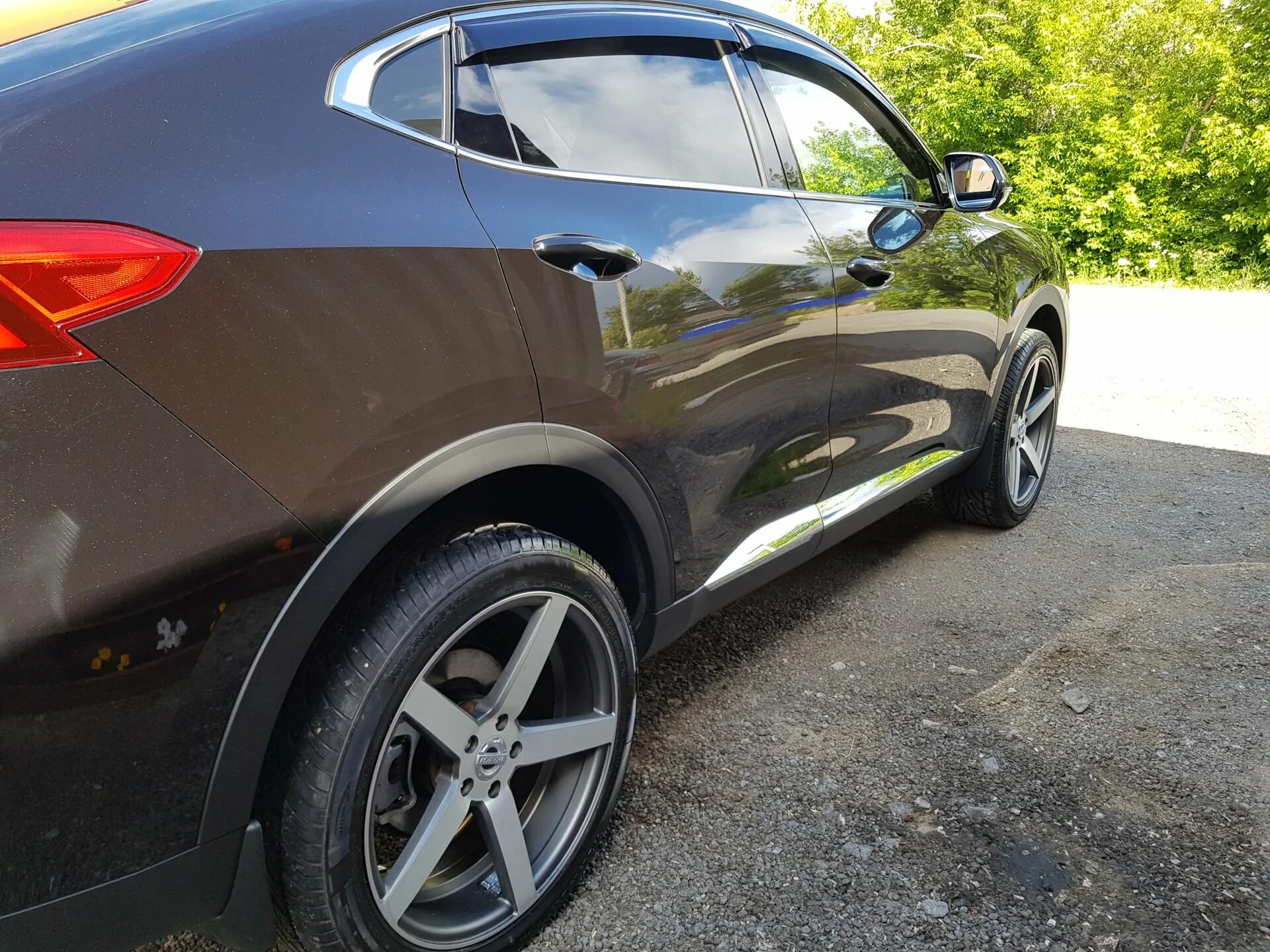 Какие диски на хавал ф7. Haval f7x диски r20. колеса на хавал ф7 r17. haval f7 колеса r20. хавал ф7 диски 19.