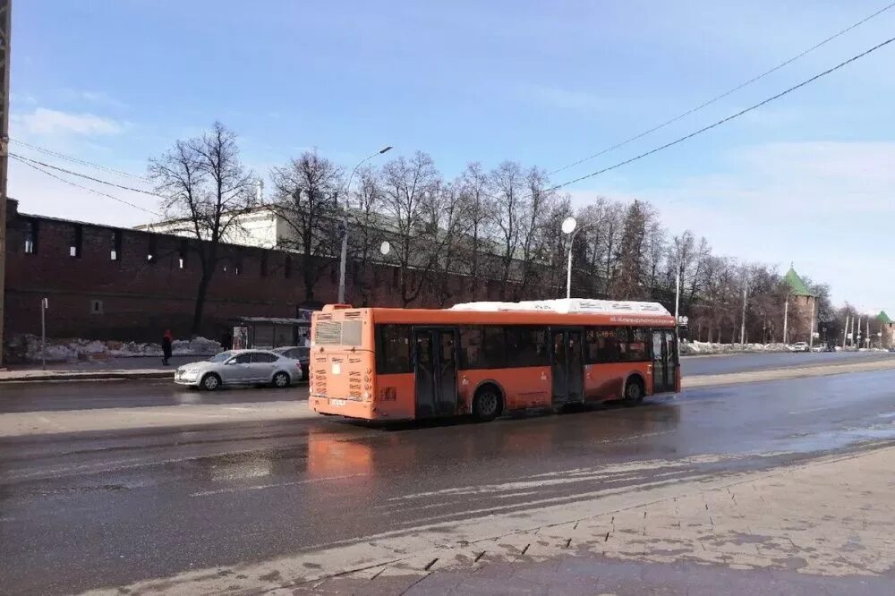 Остановки 20 автобуса нижний новгород. Нижегородский автобус. Транспорт Нижний Новгород. Общественный транспорт Нижний Новгород. Фото из автобуса.