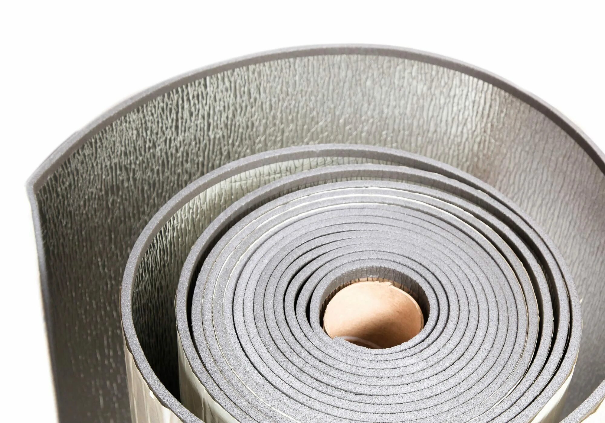 сплен шумоизоляция 10 мм. изоляция фольгированная самоклеющаяся 10 мм. пенофол фольгированный 10 мм. ) лавсан. рулон тилит блэк стар дакт самоклеющийся.