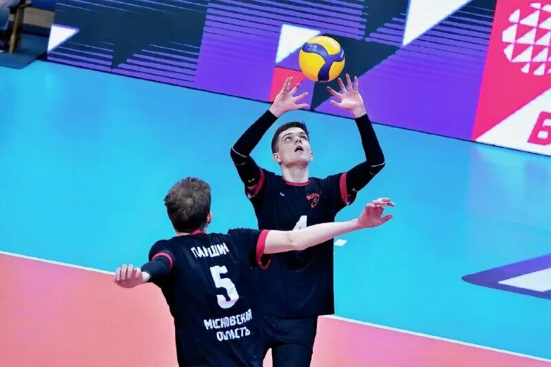 кама виатти 215/65/16*. Viatti brina v-521 195/65r15 91t. кама евро lcv-520 185/75 r16c 104/102r. шина v130. K i m v v.