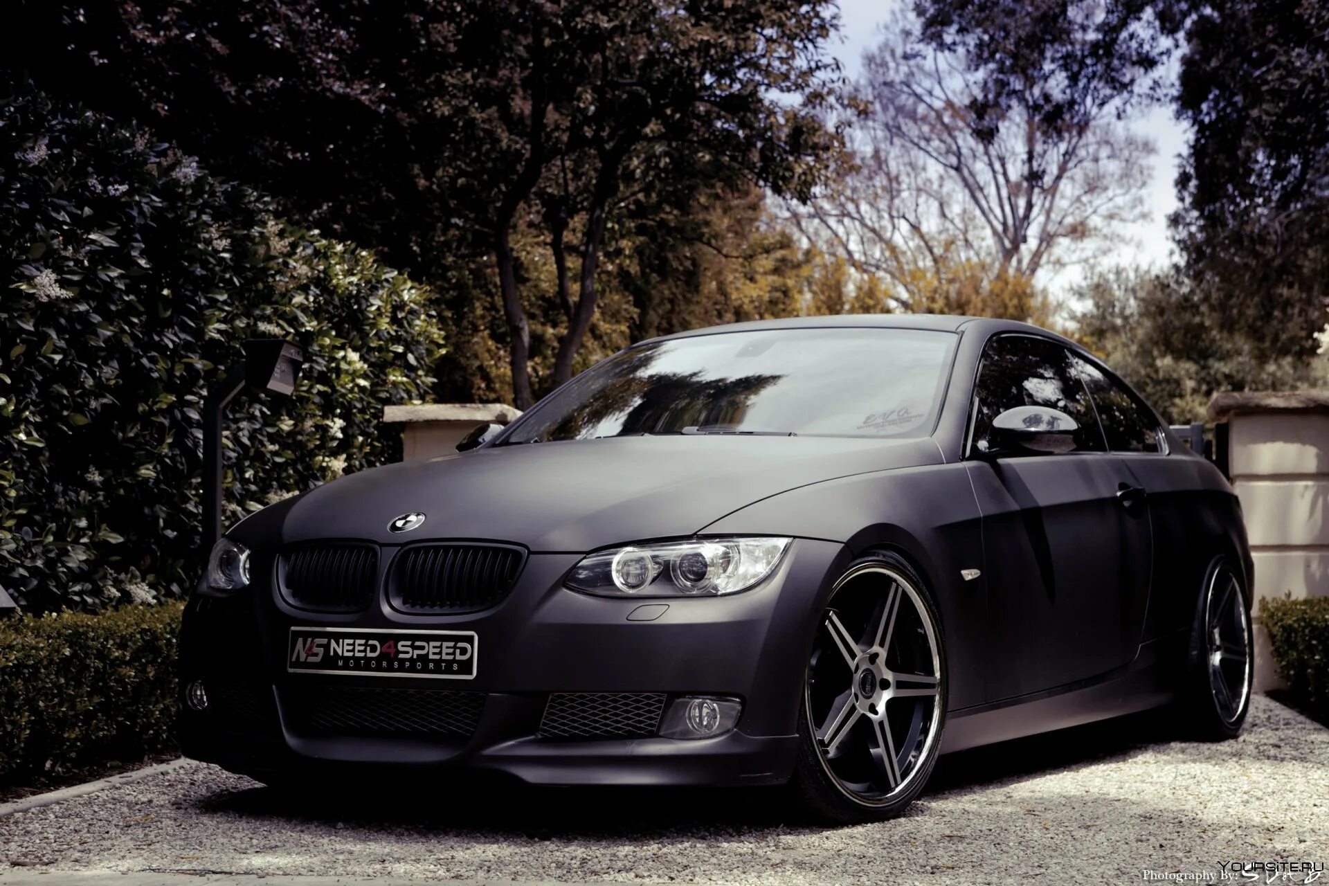 Черный б м в. BMW e92 Black. BMW e92 Black Matte. БМВ м3 матовая. BMW e92 335i Black.