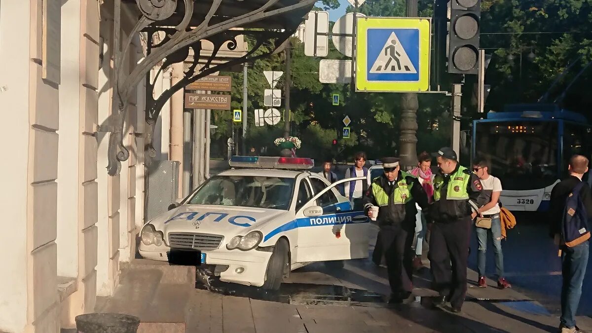 ГАИ Санкт-Петербург. ГИБДД Петербурга. ДПС Питер. Автомобили ДПС Санкт Петербург. Дпс питера