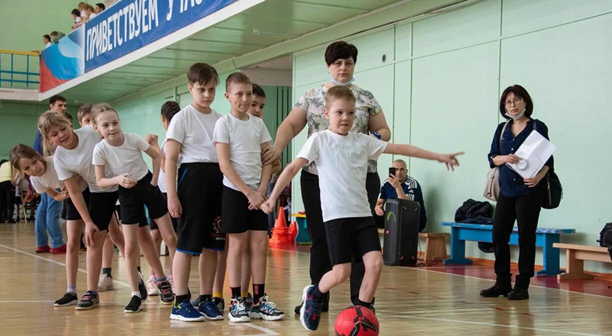 Усть илимск спорт. Юность усть илимск. Усть илимск спорт. 12 школа усть-илимск. Спортивный комплекс илим усть-илимск.