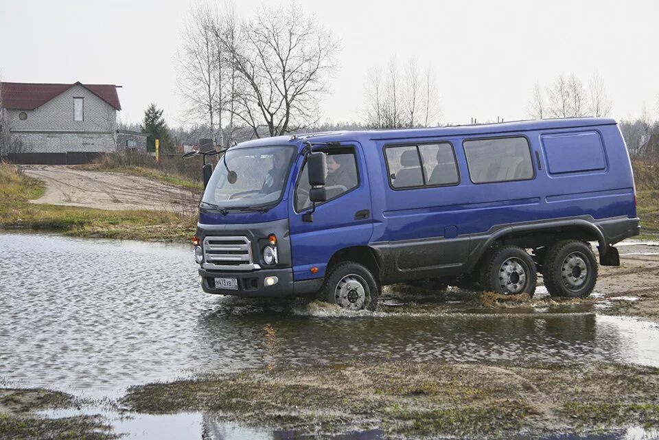 Дешевый полный привод. Полноприводный микроавтобус. Микроавтобус полный привод. Маленький полноприводный микроавтобус. Российские полноприводные микроавтобусы.