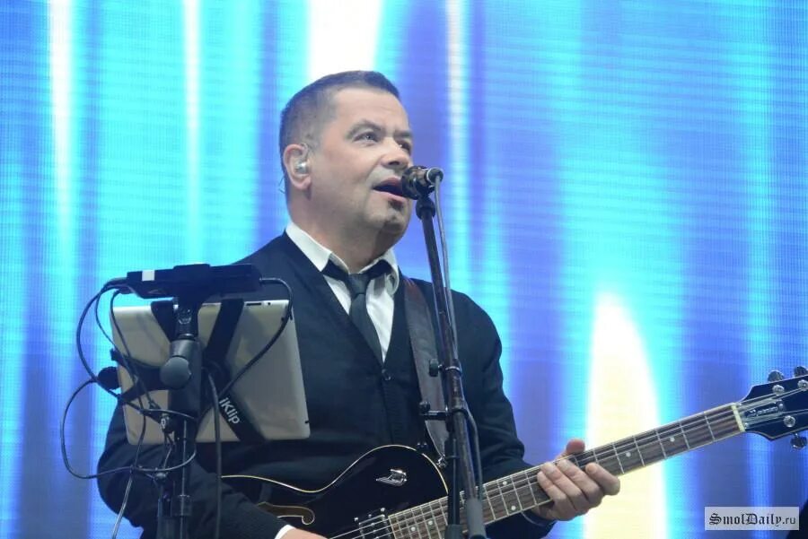 Альбом: гр. Любэ - за тебя, родина-мать! (концерт 15/03/2014г. Любэ верка. Любэ верка. Любэ друзья.