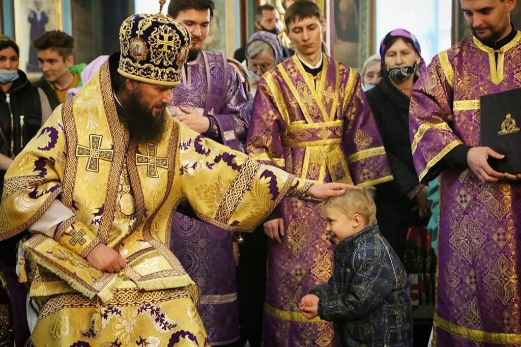 расписание службы церкви на январь. митрополит георгий в спасо-преображенском соборе. храм серафима саровского в раеве расписание. митрополит волгоградский и камышинский феодор. расписание феодора.