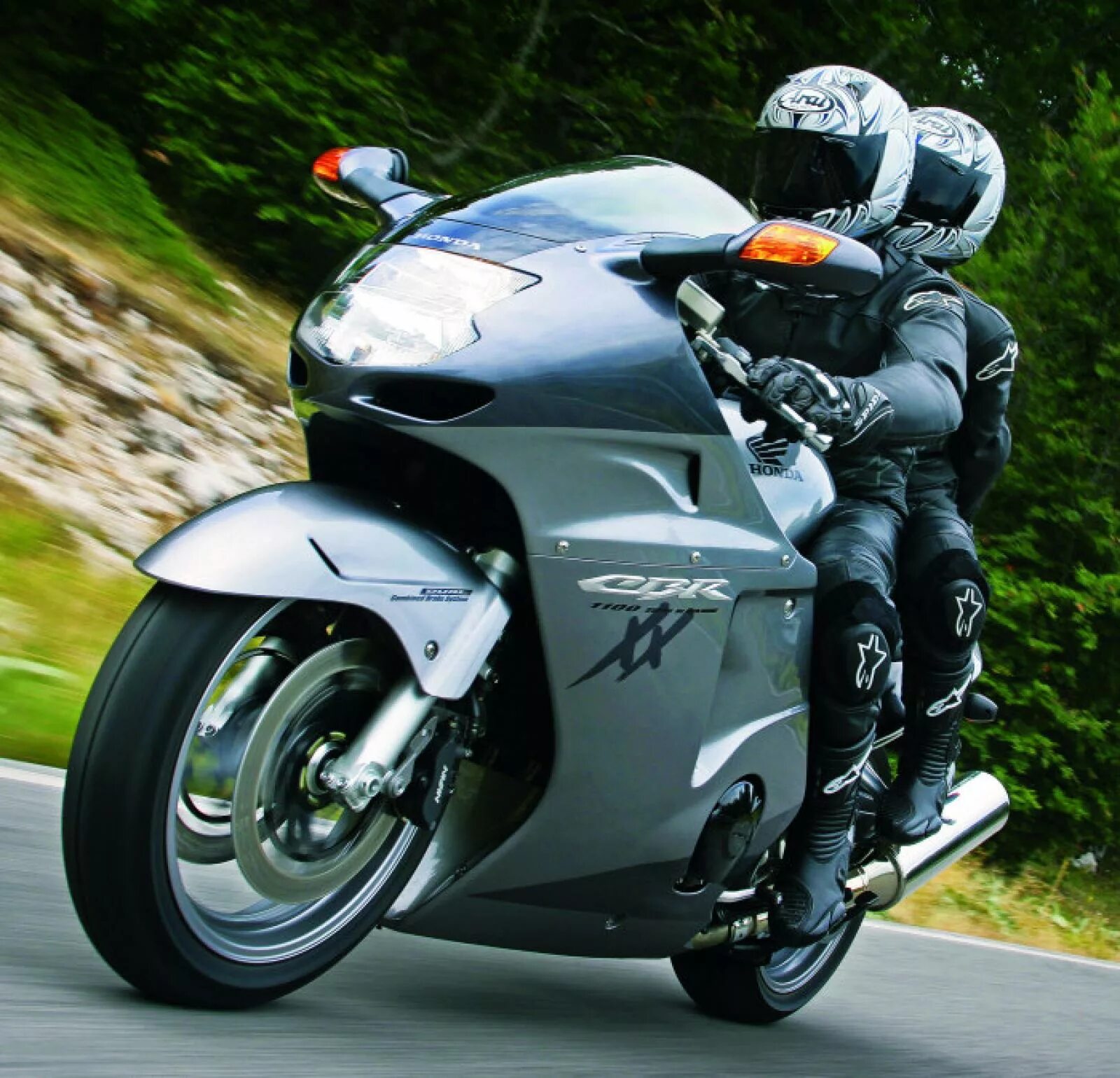 Honda CBR 1100 Blackbird. Honda CBR 1100 super Blackbird. Honda CBR 1100 ХХ. Honda 1100xx super Blackbird. Мотоцикл honda 1100