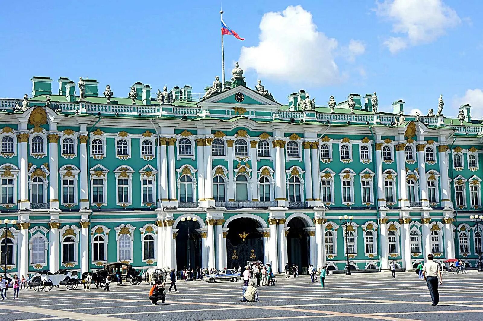 Спб самый большой. Музей Эрмитаж в Санкт-Петербурге. Зимний дворец. Государственный Эрмитаж. Санкт-Петербург. Музей в Петербурге Эрмитаж. Санкт Петербург Эрмитаж здание музея.