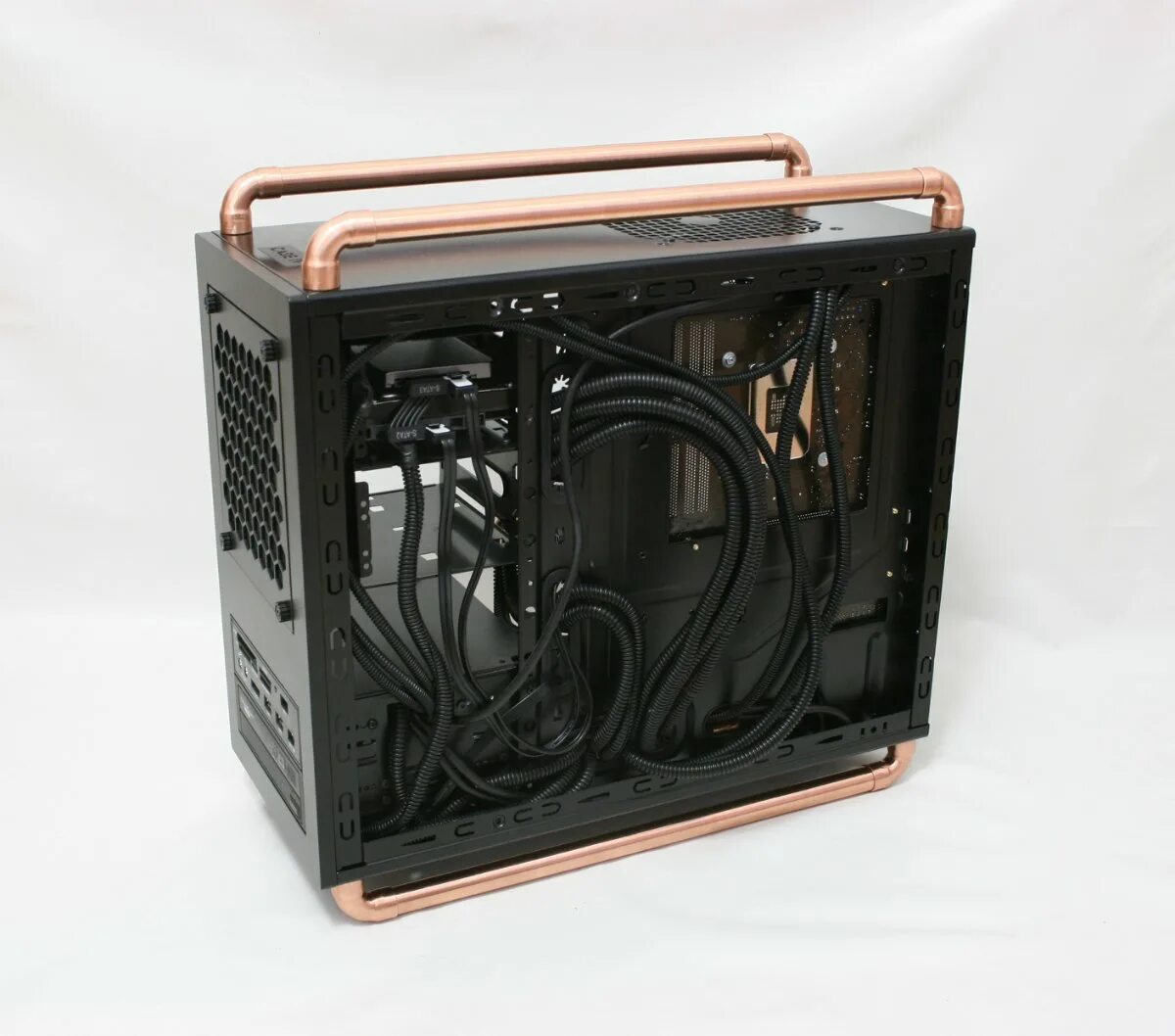 AEROCOOL QS-202. Корпус ПК Case 2077. Компьютерный корпус из дерева. Корпус для ПК чемодан. Project case