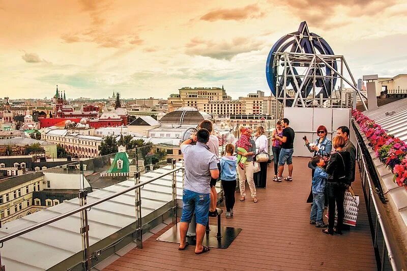 Совершить прогулку по москве