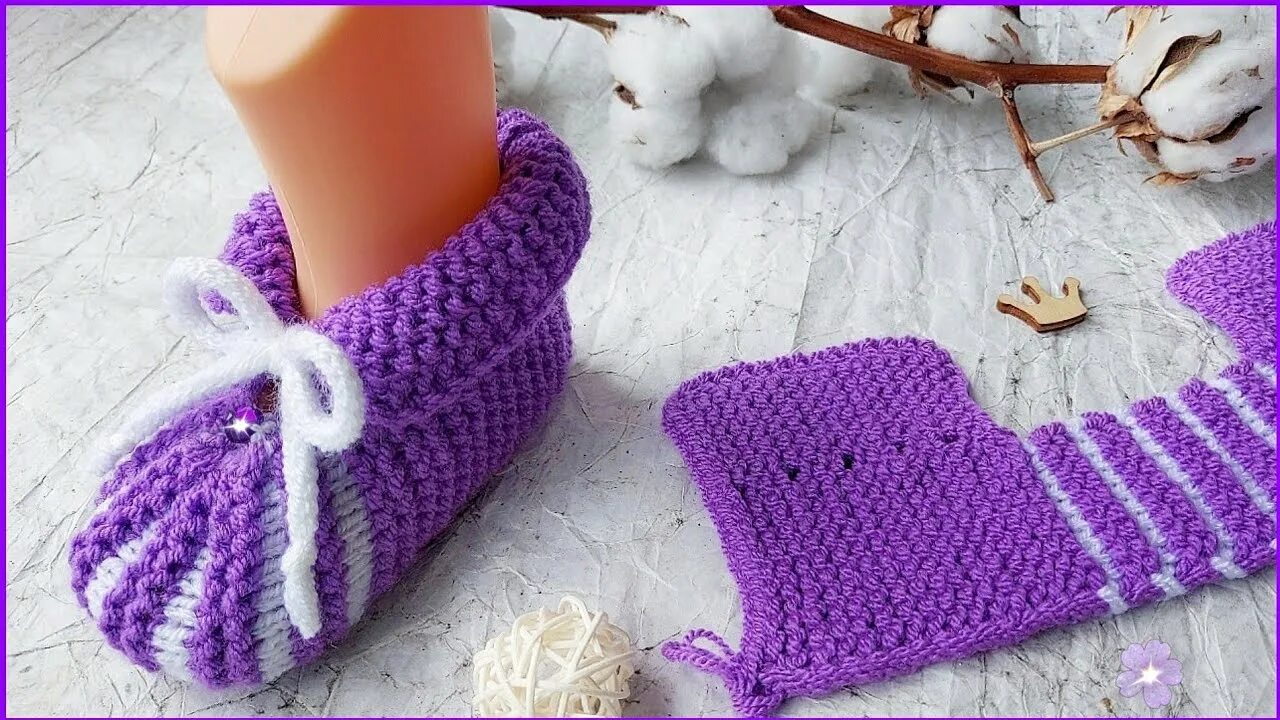 Обвязать пинетки крючком. Пинетки марины курцовой. Пинетки ботиночки спицами мастер класс. Следки зефирки. Тапочки зефирки спицами детские.