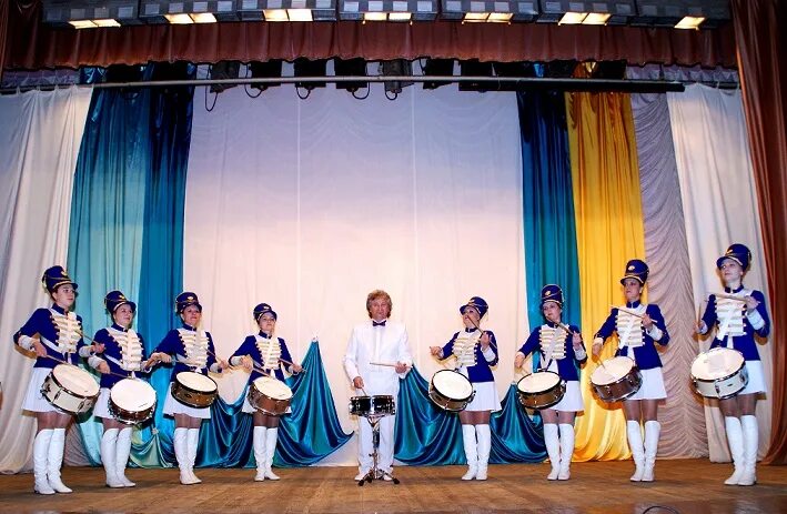 Дши д. Дши д. Детская школа искусств добрунь. Дши добрунь. Деревня добрунь выступление девочек на танцах.