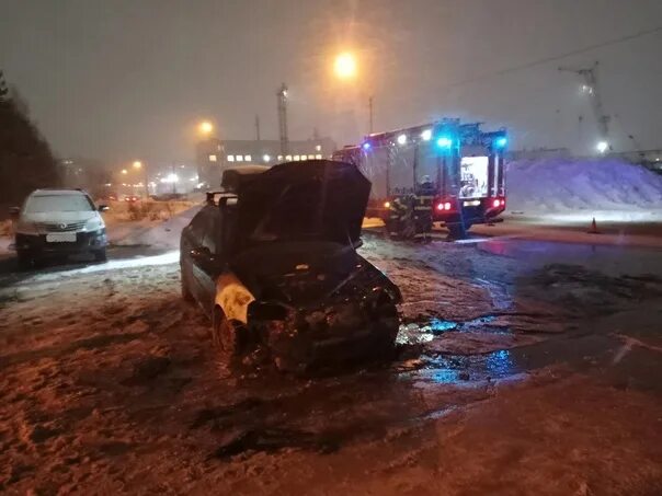 Жесть архангельск вконтакте. Машина вечером. Автомобильные аварии в Архангельске.