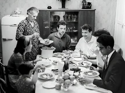 Родственники в коммуналке
