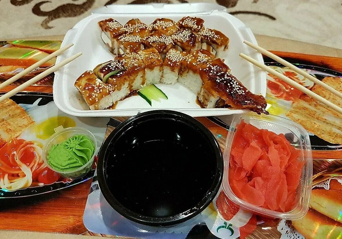 Доставка еды сыктывкар. Chibbis доставка еды. Еда круглосуточно нижневартовск. Еда эжва. Ресторан шаривари орел.