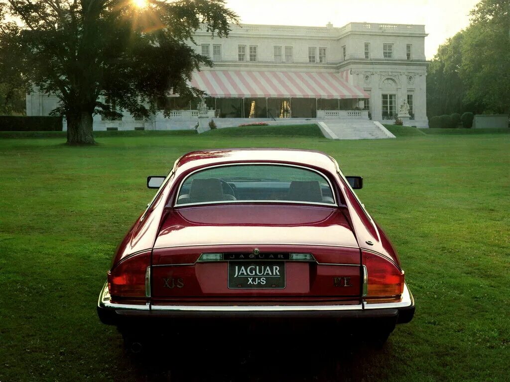 Ягуар 30. Ягуар 30. Jaguar cars xkss. Jaguar xf 300. Ягуар машина 1986.
