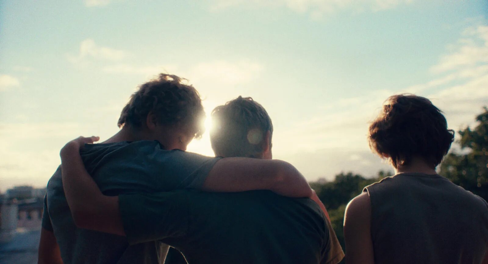 Helen the beautiful. Berdreymi 2022. Beautiful beings фильм 2022 отзывы. Being beautiful. Berdreymi 2022.