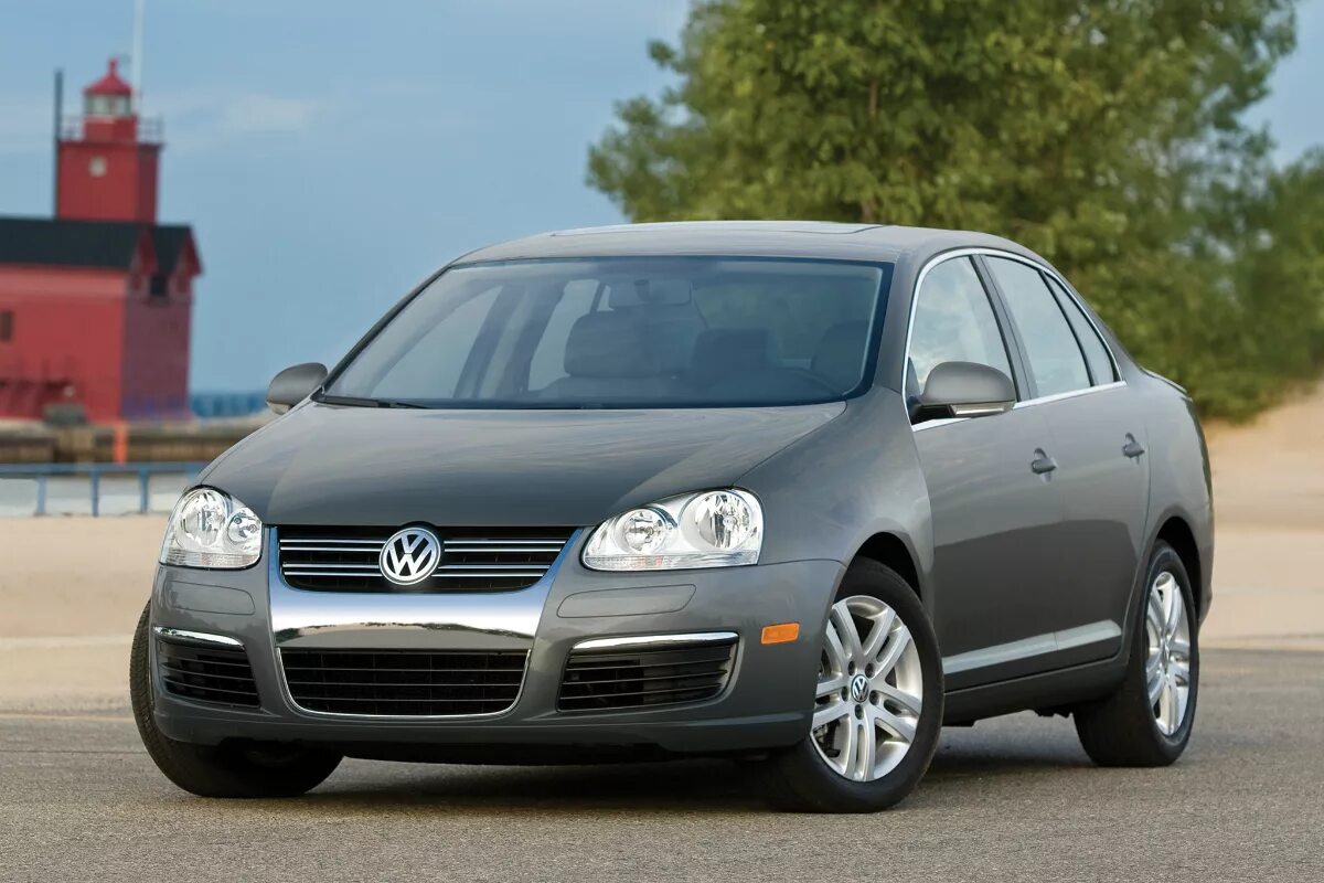 Машина volkswagen jetta. Фольксваген Джетта 5. Фольксваген Джетта 2009. Фольксваген Джетта 10 года. VW Jetta 5 2010.