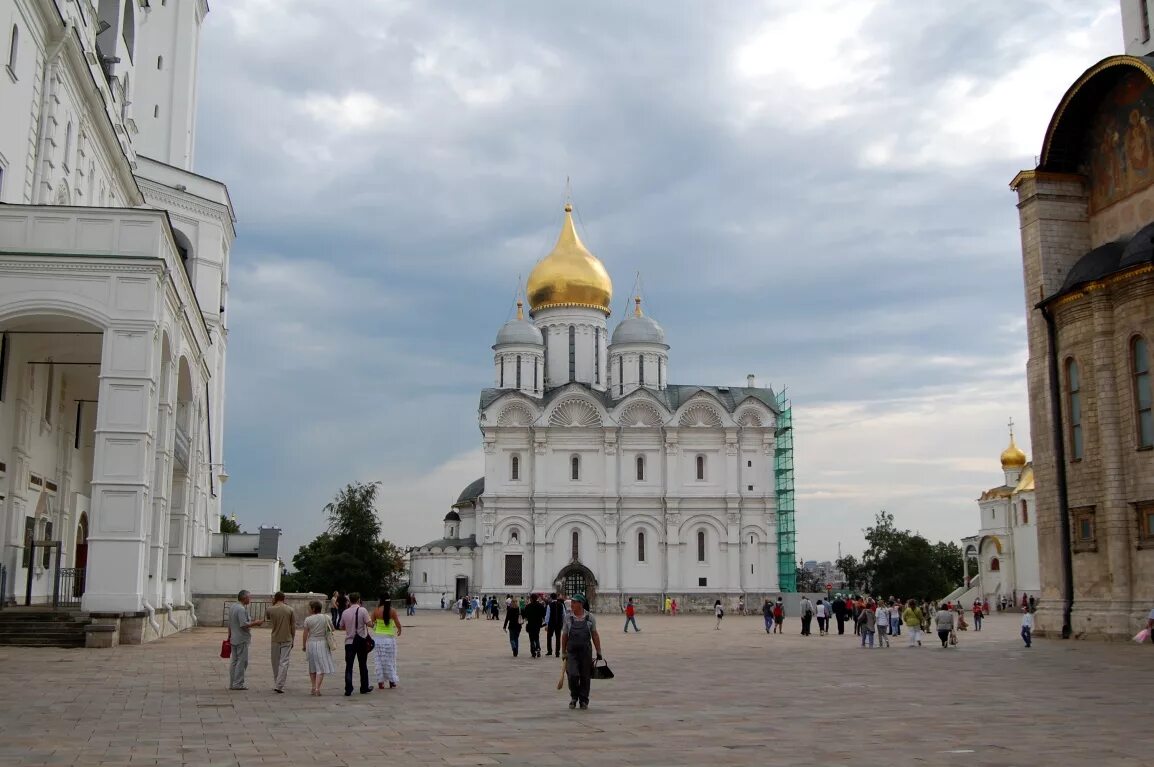 Соборная площадь название