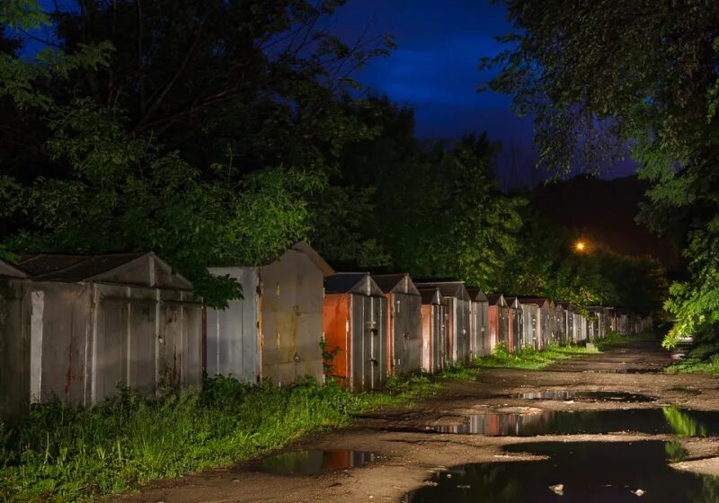 Ночные гаражи. Российские гаражи ночью. Фото гаражей ночью. Фото гаражей ночью. Фото гаражей ночью.