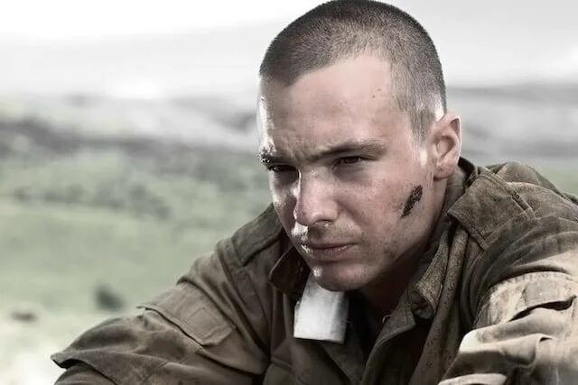 Алексей чадов в фильме 9 рота. 9 рота воробей. Алексей чадов 9 рота. Чадов 9 рота. Чадов 9 рота.