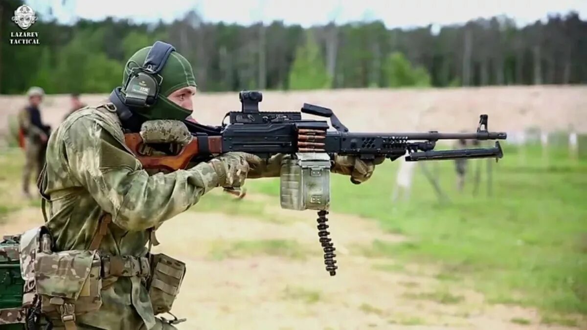 Стрельба из пкм стоя. Печенег пкп собр. Стрельба с пулемета. Стрельба из пулемета дегтярева. Пкм стрельба стоя.