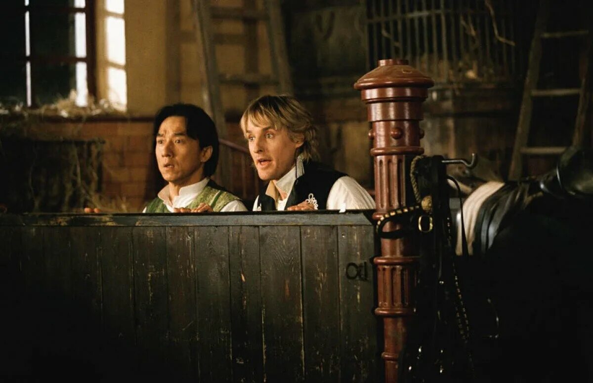 шанхайские рыцари shanghai knights 2003 джеки чан. джеки чан шанхайские рыцари. шанхайские рыцари фильм 2003 джеки чан. оуэн уилсон шанхайские рыцари. оуэн уилсон шанхайский полдень.
