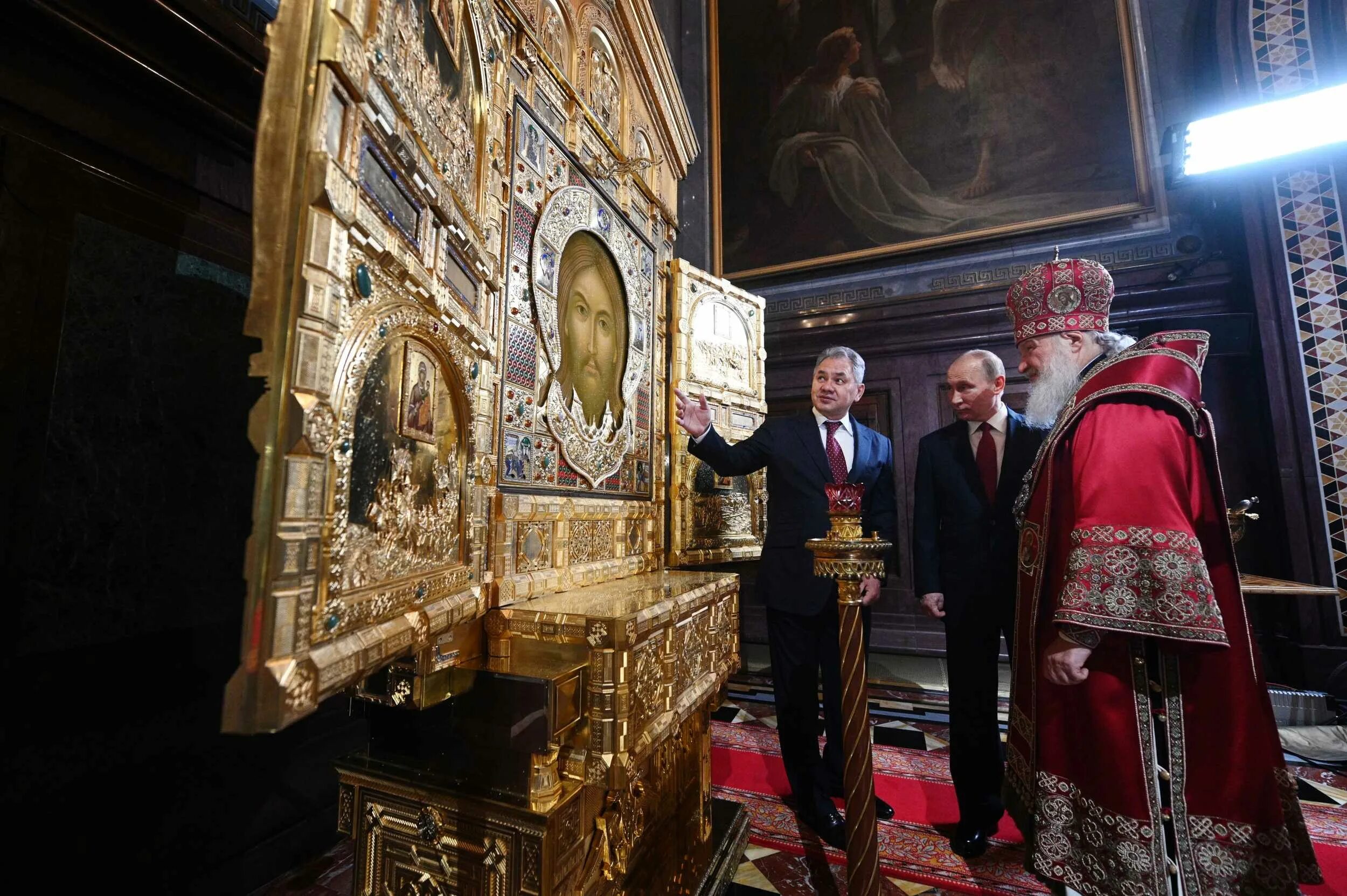 главная икона храма — «спас нерукотворный».