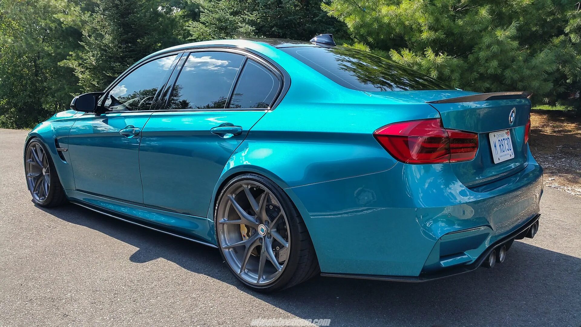 M 2 2 color