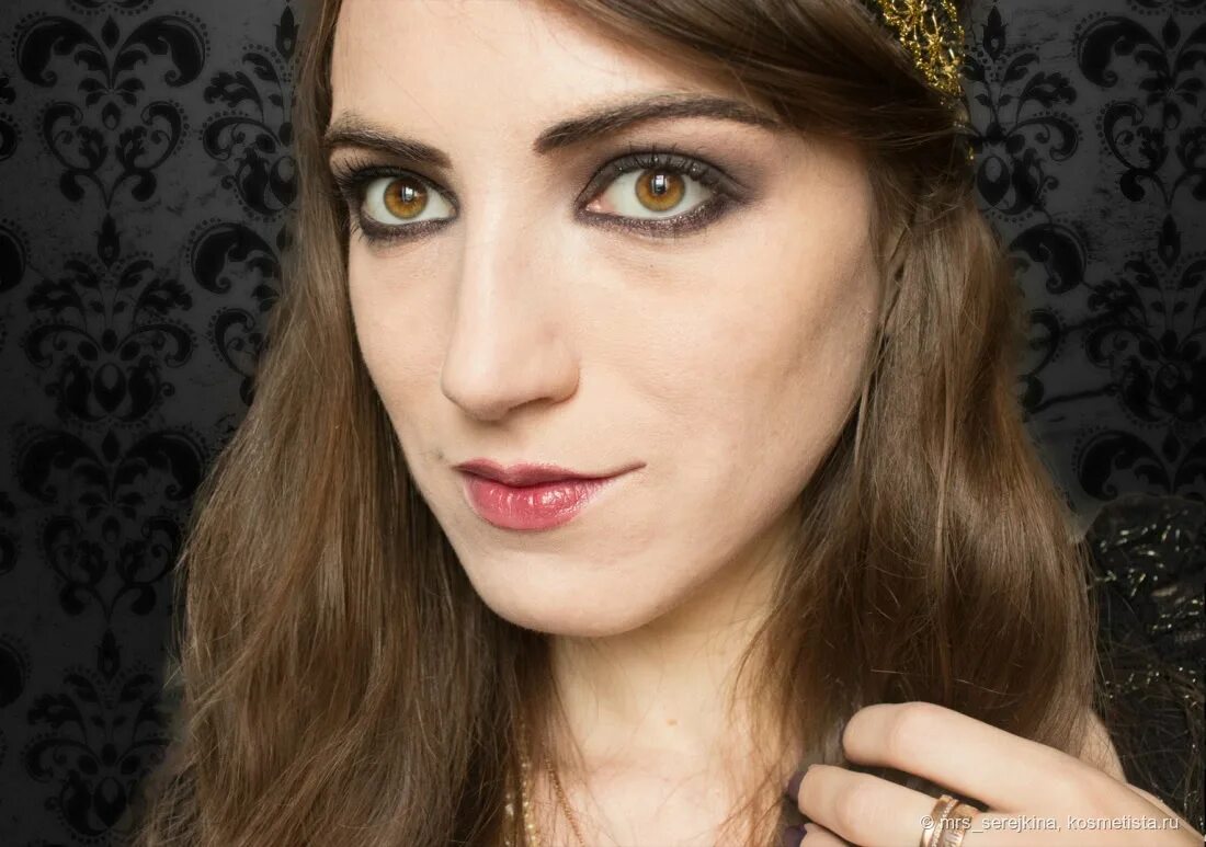 Макияж 20 лет девушки Pin on makeup and beauty Flapper makeup, 1920s makeup, Vintage hairstyles