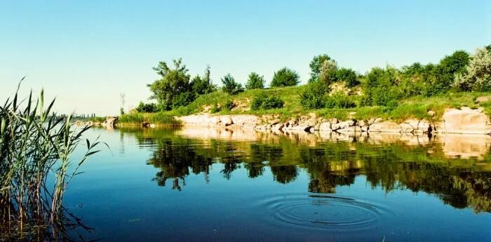 Карловское водохранилище донецкая область. Карловка водохранилище. Дамба Карловского водохранилища Донецкая область. Грабовское водохранилище Донецкой области.