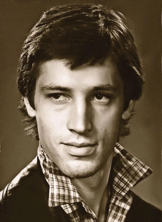 Сергей варчук фото. Варчук сергей актер. Варчук актер википедия. Сергей варчук семья. Сергей варчук фото.