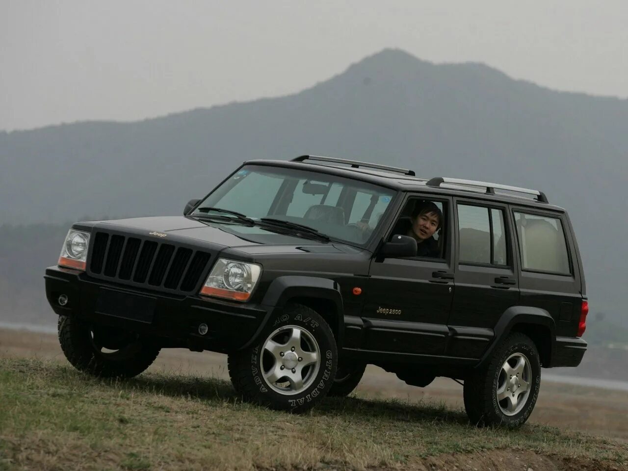 BAIC Jeep 2500. BAIC Jeep 2500. Cherokee 2500. Beijing bj 2021 m6 Cherokee. Jeep Cherokee bj.